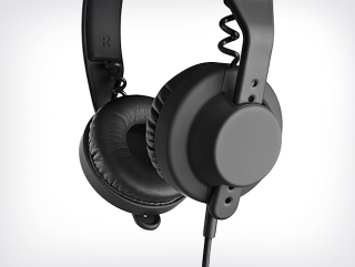 Illustration for article titled Audio Deals: Get Up to 60% Off Top Speakers, Headphones, & More
